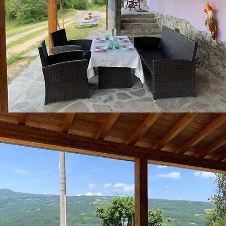 Vila La Casa Sulla Collina Varsi Exteriér fotografie